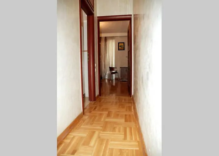 Elegant Luminous Downtown דירה *