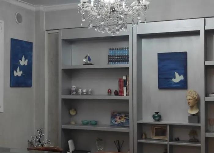 Elegant Luminous Downtown *