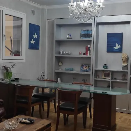 Elegant Luminous Downtown